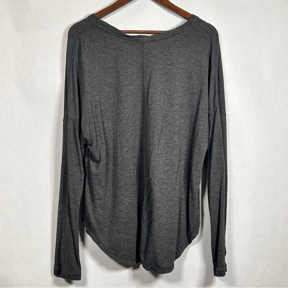 2 for$15 Yogalicious Gray Long Sleeve Top - Picture 3 of 9